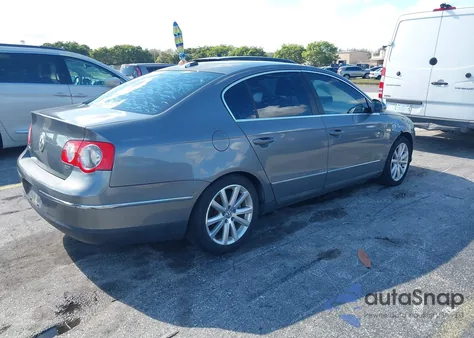 2006 Volkswagen Passat 2.0T z USA, uszkodzony, nr VIN WVWEK73C46P068073